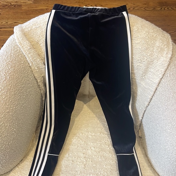 Adidas Velvet Leggings - Picture 2 of 3